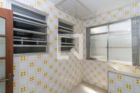 Apartamento à venda com 98m², 3 quartos e 1 vagaÁrea de Serviço