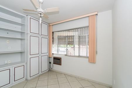 Apartamento à venda com 98m², 3 quartos e 1 vagaQuarto 2