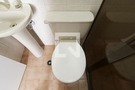 Apartamento à venda com 64m², 2 quartos e 1 vaga Apartamento à venda com 64m², 2 quartos e 1 vagaBanheiro da Suíte