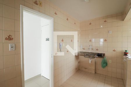 Apartamento à venda com 64m², 2 quartos e 1 vaga Apartamento à venda com 64m², 2 quartos e 1 vagaCozinha e Área de Serviço