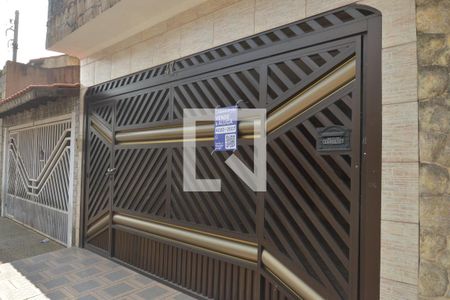 Casa para alugar com 240m², 4 quartos e 2 vagasInstalação de Placa