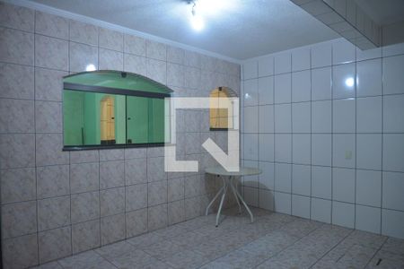 Casa para alugar com 240m², 4 quartos e 2 vagasQuintal