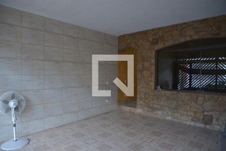 Casa para alugar com 240m², 4 quartos e 2 vagasQuintal