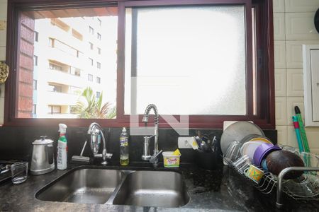 Apartamento à venda com 88m², 2 quartos e 3 vagas Apartamento à venda com 88m², 2 quartos e 3 vagasCozinha