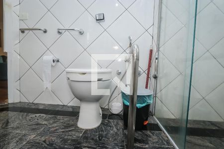 Apartamento à venda com 88m², 2 quartos e 3 vagas Apartamento à venda com 88m², 2 quartos e 3 vagasBanheiro
