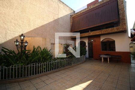 Casa à venda com 298m², 4 quartos e 2 vagasQuintal e Jardim