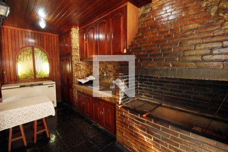 Casa à venda com 298m², 4 quartos e 2 vagasÁrea Gourmet e Churrasqueira