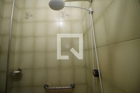 Casa à venda com 298m², 4 quartos e 2 vagasSauna - Banheiro