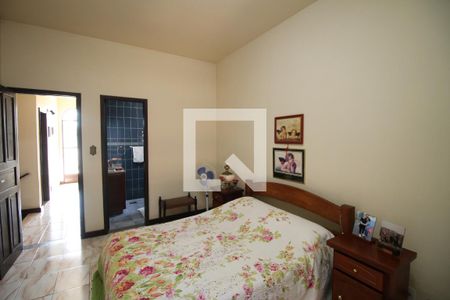 Casa à venda com 298m², 4 quartos e 2 vagasQuarto 1- Suíte