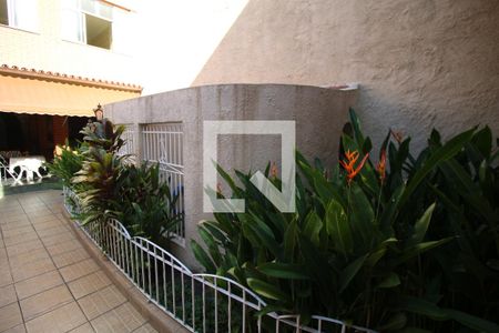 Casa à venda com 298m², 4 quartos e 2 vagasQuintal e Jardim