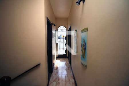 Casa à venda com 298m², 4 quartos e 2 vagasCorredor 2º piso