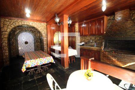 Casa à venda com 298m², 4 quartos e 2 vagasÁrea Gourmet