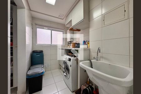 Apartamento à venda com 115m², 3 quartos e 2 vagas Apartamento à venda com 115m², 3 quartos e 2 vagasLavanderia