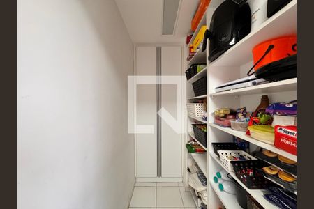 Apartamento à venda com 115m², 3 quartos e 2 vagas Apartamento à venda com 115m², 3 quartos e 2 vagasDespensa