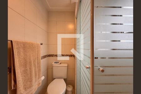 Apartamento à venda com 115m², 3 quartos e 2 vagas Apartamento à venda com 115m², 3 quartos e 2 vagasBanheiro da Suíte