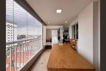 Apartamento à venda com 115m², 3 quartos e 2 vagas Apartamento à venda com 115m², 3 quartos e 2 vagasVaranda gourmet