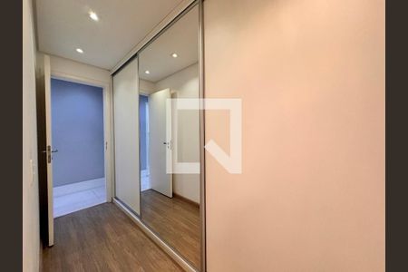Apartamento à venda com 115m², 3 quartos e 2 vagas Apartamento à venda com 115m², 3 quartos e 2 vagasSuite