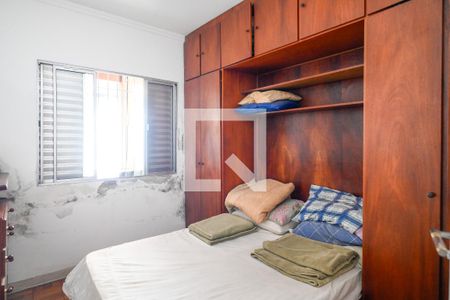 Casa à venda com 167m², 4 quartos e 4 vagas Casa à venda com 167m², 4 quartos e 4 vagasQuarto 4