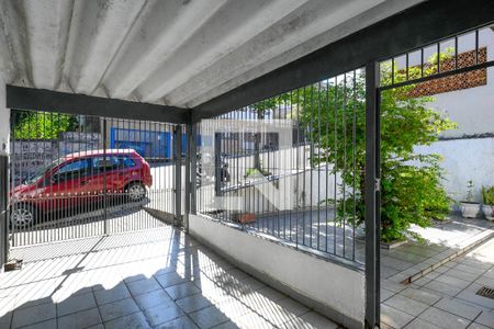 Casa à venda com 167m², 4 quartos e 4 vagas Casa à venda com 167m², 4 quartos e 4 vagasÁrea Externa