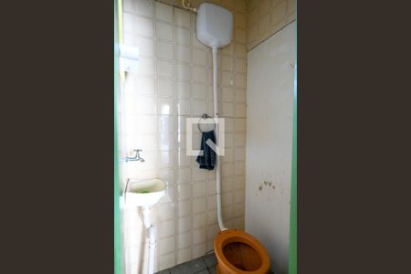 Casa à venda com 167m², 4 quartos e 4 vagas Casa à venda com 167m², 4 quartos e 4 vagasBanheiro de Serviço