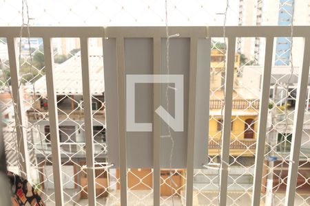 Apartamento à venda com 47m², 2 quartos e 1 vagaÁrea de Serviço e Sacada - Placa instalada na grade da sacada