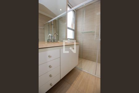 Apartamento à venda com 278m², 4 quartos e 4 vagasBanheiro da Suíte 3