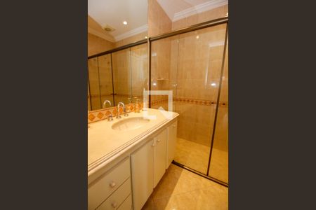 Apartamento à venda com 278m², 4 quartos e 4 vagasBanheiro da Suíte 4