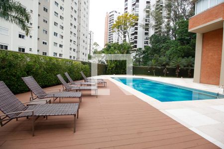 Apartamento à venda com 278m², 4 quartos e 4 vagasÁrea comum - Piscina