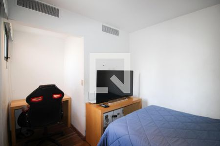 Apartamento à venda com 220m², 4 quartos e 4 vagas Apartamento à venda com 220m², 4 quartos e 4 vagasQuarto 3