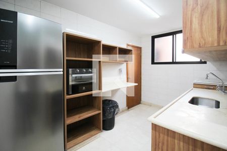 Apartamento à venda com 220m², 4 quartos e 4 vagas Apartamento à venda com 220m², 4 quartos e 4 vagasÁrea comum - Salão de festas