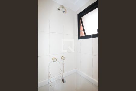 Apartamento à venda com 220m², 4 quartos e 4 vagas Apartamento à venda com 220m², 4 quartos e 4 vagasBanheiro da Suíte