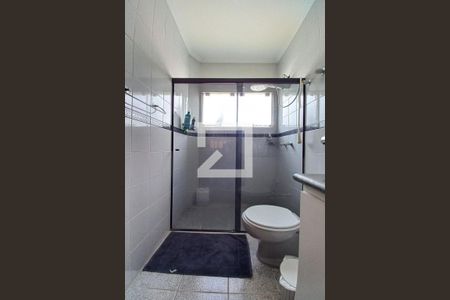 Casa de condomínio à venda com 340m², 3 quartos e 4 vagasBanheiro da Suíte