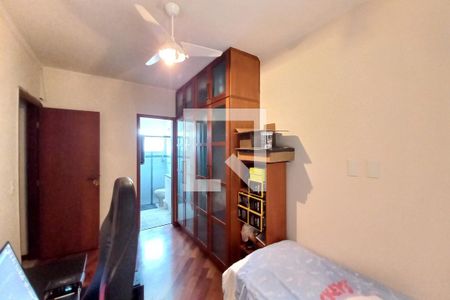 Casa de condomínio à venda com 340m², 3 quartos e 4 vagasQuarto 2 - Suíte