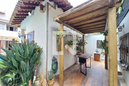 Casa de condomínio à venda com 340m², 3 quartos e 4 vagasÁrea comum