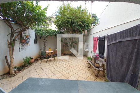 Casa de condomínio à venda com 340m², 3 quartos e 4 vagasVista da Cozinha