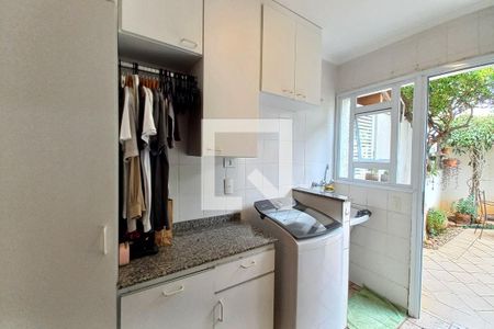 Casa de condomínio à venda com 340m², 3 quartos e 4 vagasÁrea de Serviço