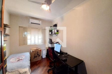 Casa de condomínio à venda com 340m², 3 quartos e 4 vagasQuarto 2 - Suíte