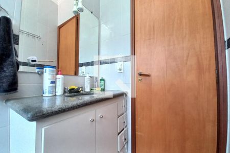 Casa de condomínio à venda com 340m², 3 quartos e 4 vagasBanheiro da Suíte