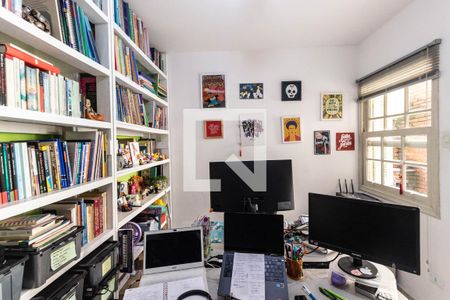 Casa à venda com 160m², 3 quartos e 2 vagasQuarto de serviço