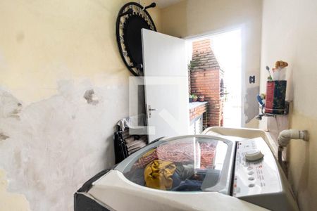 Casa à venda com 160m², 3 quartos e 2 vagasÁrea de serviço