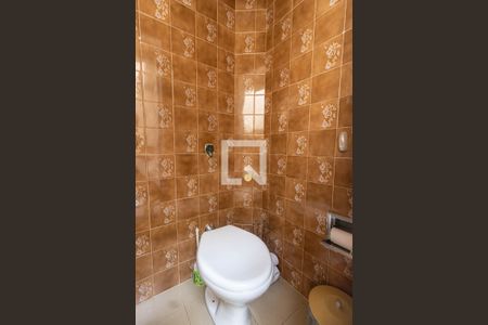 Casa à venda com 160m², 3 quartos e 2 vagasBanheiro de serviço