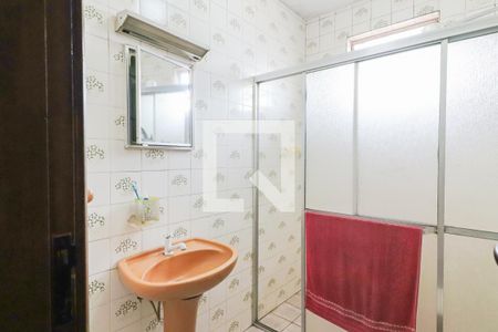 Casa à venda com 193m², 4 quartos e 2 vagas Casa à venda com 193m², 4 quartos e 2 vagasBanheiro Social
