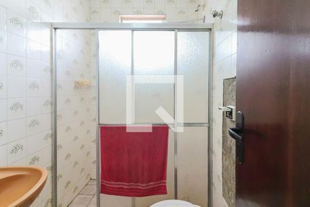 Casa à venda com 193m², 4 quartos e 2 vagas Casa à venda com 193m², 4 quartos e 2 vagasBanheiro Social