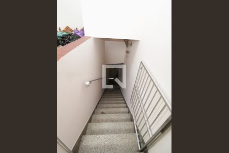 Casa à venda com 110m², 2 quartos e sem vagaEscada