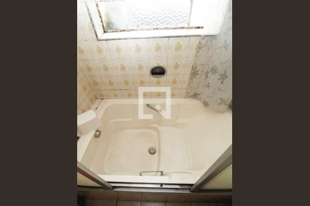 Casa à venda com 110m², 2 quartos e sem vagaBanheiro