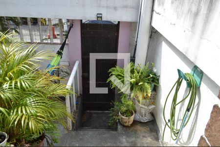 Casa de condomínio à venda com 90m², 3 quartos e 2 vagas Casa de condomínio à venda com 90m², 3 quartos e 2 vagasEntrada