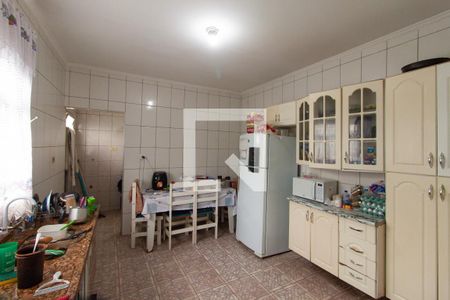 Casa à venda com 240m², 2 quartos e 2 vagas Casa à venda com 240m², 2 quartos e 2 vagasCozinha