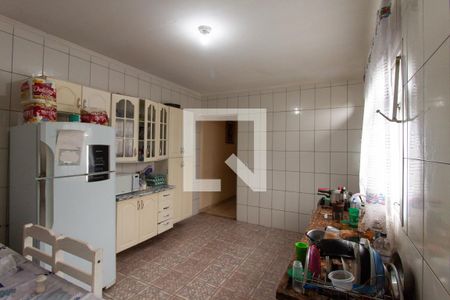 Casa à venda com 240m², 2 quartos e 2 vagas Casa à venda com 240m², 2 quartos e 2 vagasCozinha