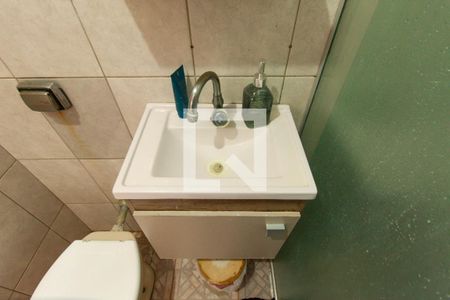 Casa à venda com 240m², 2 quartos e 2 vagas Casa à venda com 240m², 2 quartos e 2 vagasBanheiro