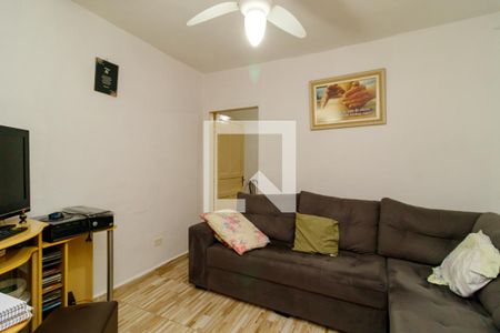 Casa à venda com 180m², 3 quartos e 3 vagas Casa à venda com 180m², 3 quartos e 3 vagasedícula -sala